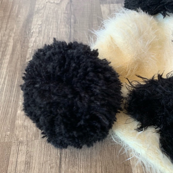 Panda winter hat - Picture 3 of 6